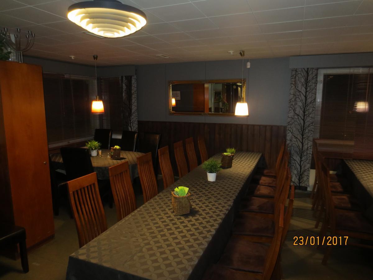 Huoneistohotelli Jokikeskus Kemi Esterno foto